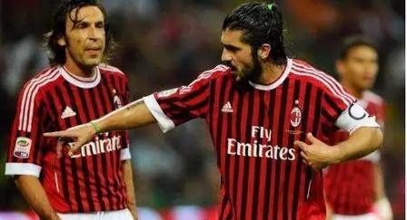 勇记：格林赛后穿着保护靴，但预计下一场仍可带伤出战（勇士记者：格林赛后穿防护靴，预计下场仍将带伤出场）