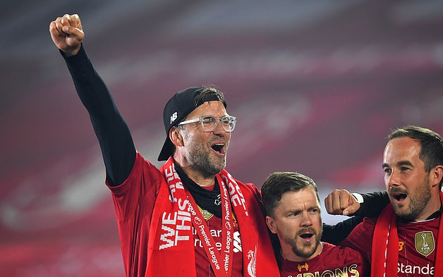 海纳：董事会为球队奠定了有前途的基础，孔帕尼的理念很出色（海纳：董事会为球队铺就光明前景，孔帕尼理念出众）