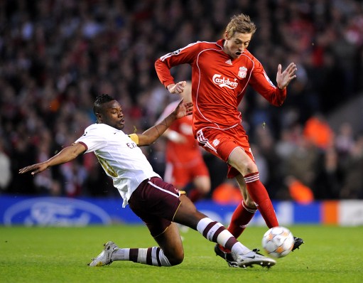 记者：切尔西初步接触塞梅尼奥团队，曼市双雄仍领跑竞购大战（记者：切尔西已初步接洽塞梅尼奥团队，曼联与曼城仍领跑引援争夺战）