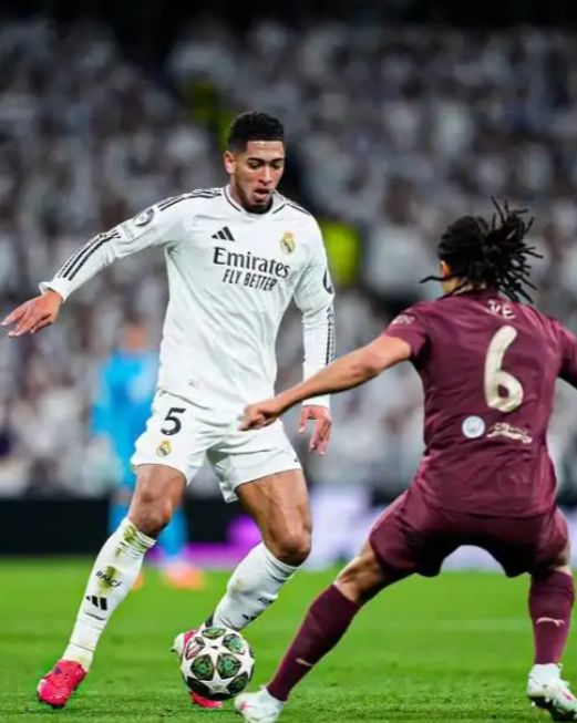 记者：西海岸下周二在杭州集结，杭州备战期间要踢一场热身赛（西海岸队下周二杭州会合，驻杭备战期间将进行一场热身赛）