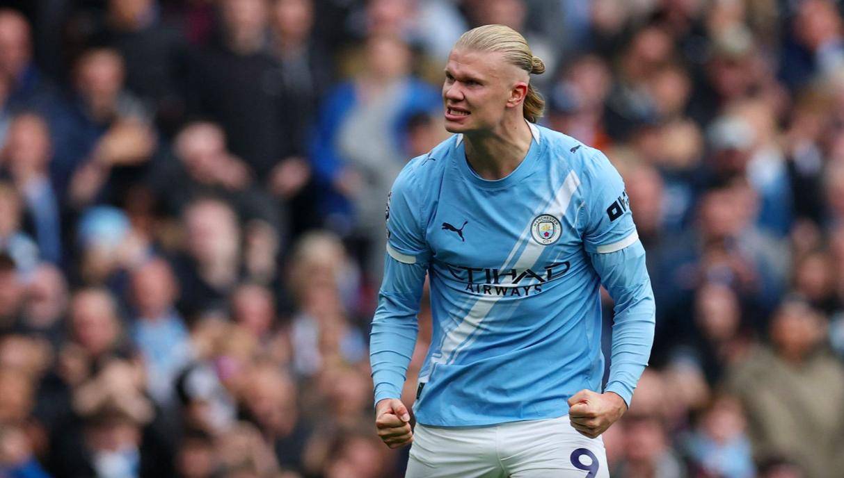 中超：上海海港主场4-1大胜深圳（中超：上海海港主场4比1完胜深圳队）